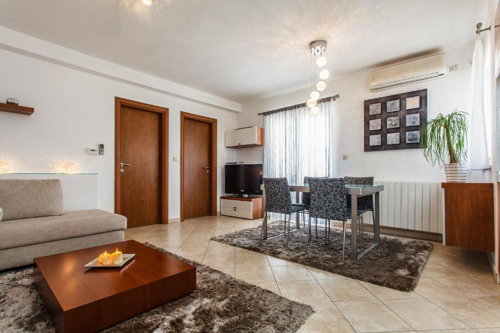 & Milcetic M Guest house 4*